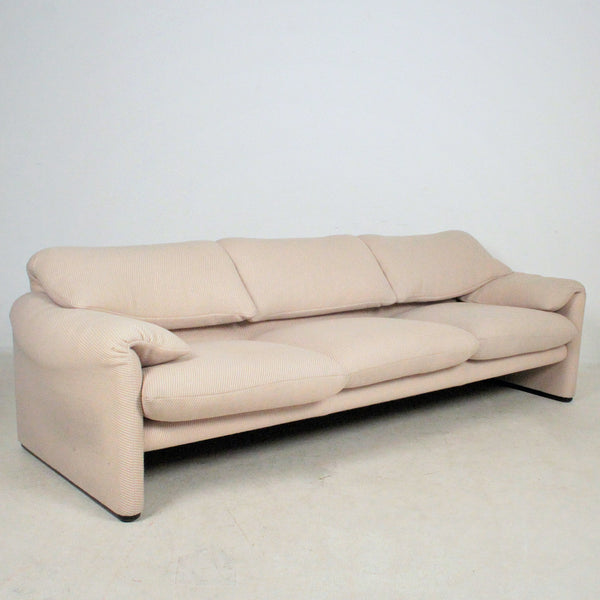 Vico Magistretti 'Maralunga' Sofa
