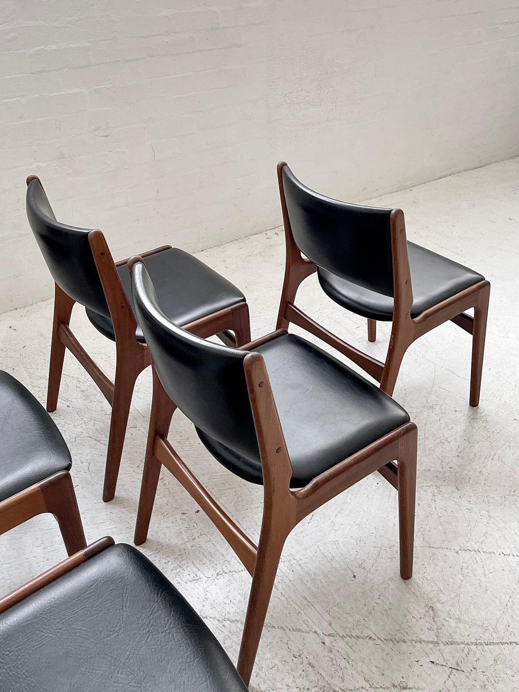 Erik Buch 'Model 89' Chairs