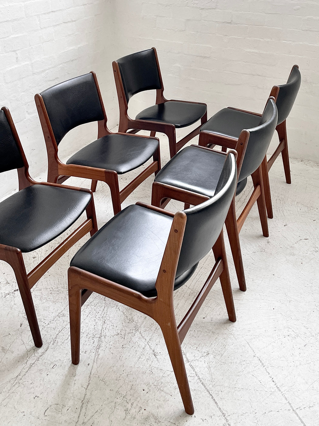 Erik Buch 'Model 89' Chairs