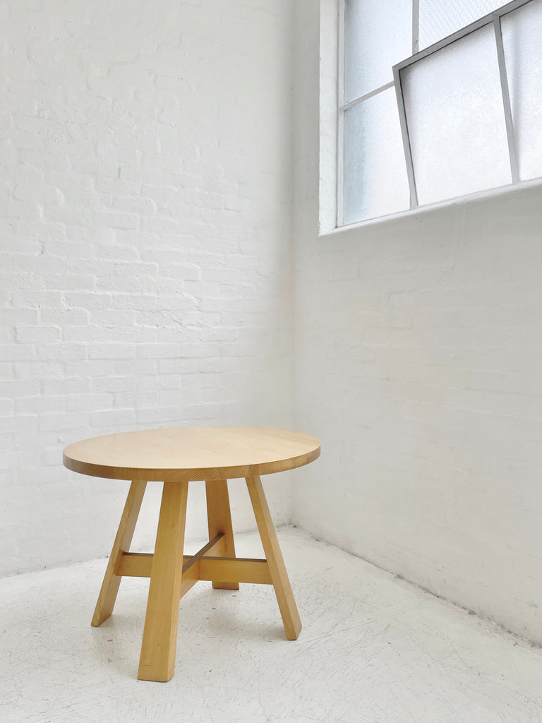 Jardan 'Flynn' Table — Nord