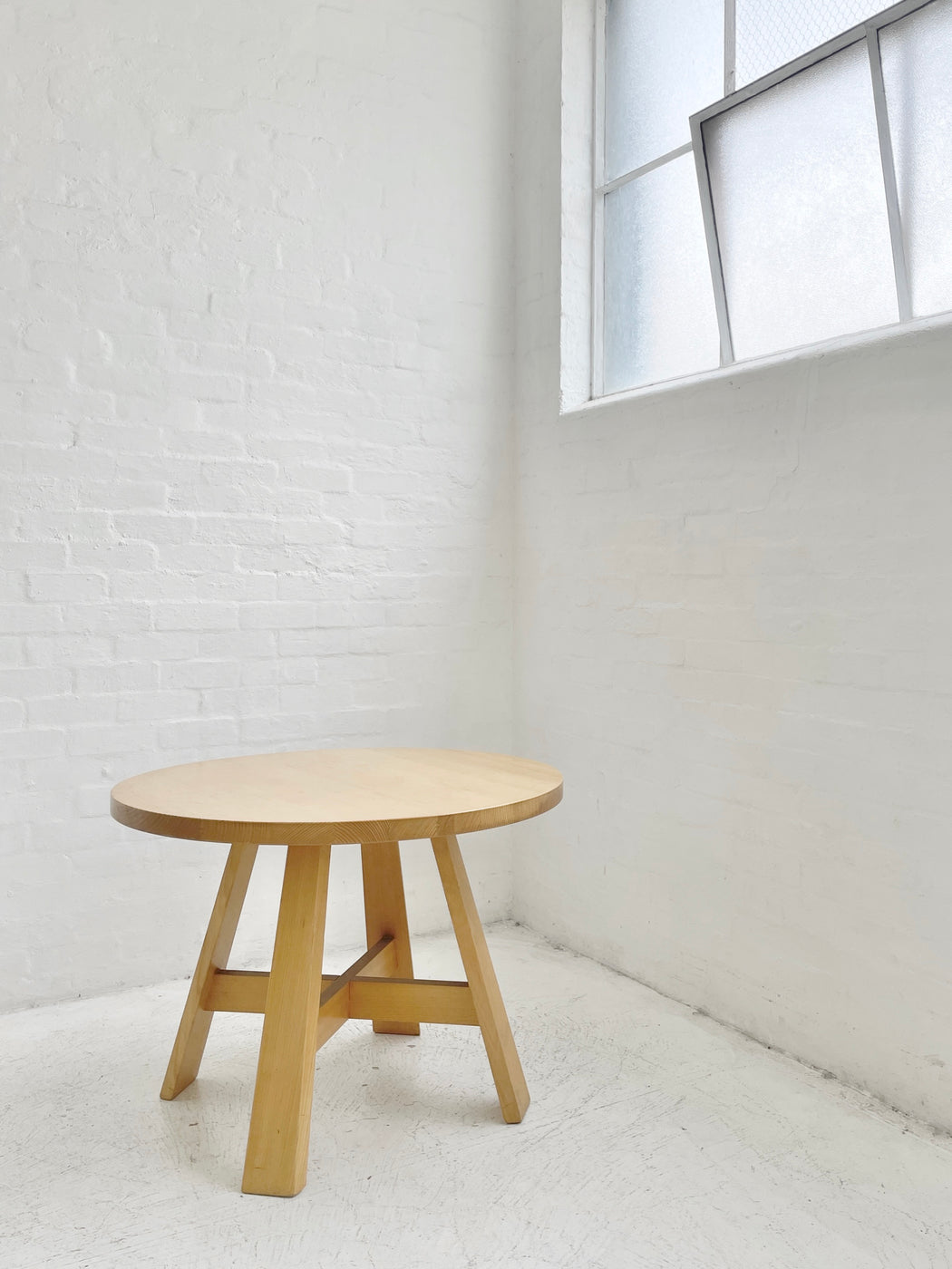 Jardan 'Flynn' Table