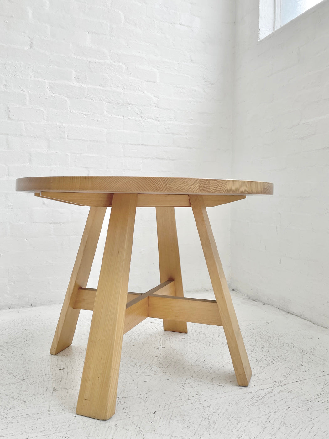 Jardan 'Flynn' Table