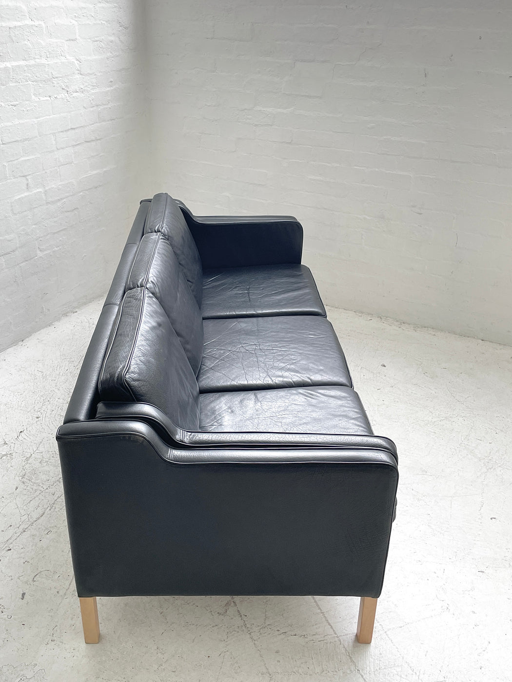 Stouby 'Eva' Leather Sofa