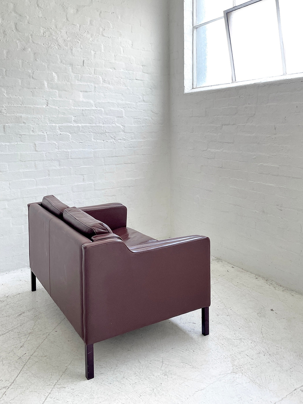 Stouby 'Eva' Leather Sofa