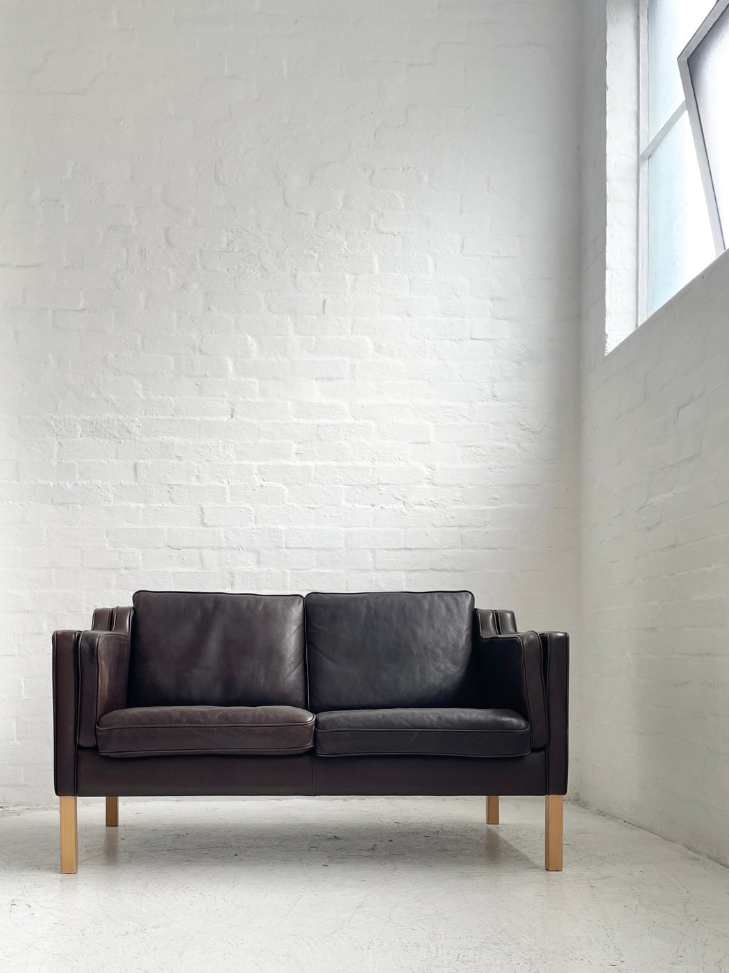 Stouby 'Eva' Leather Sofa