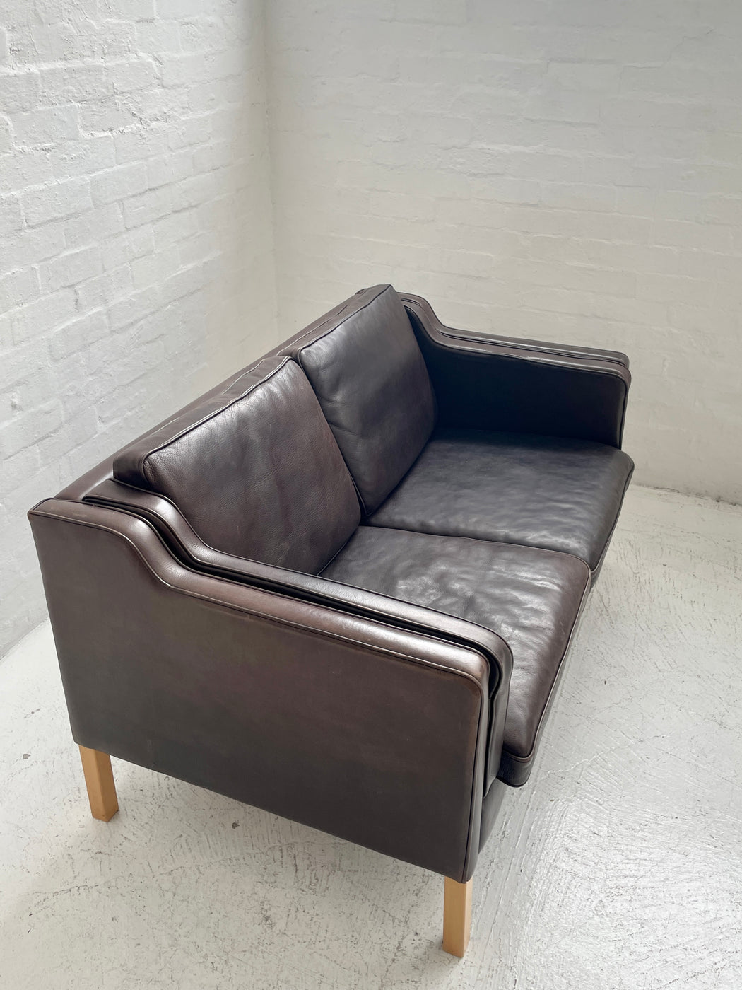 Stouby 'Eva' Leather Sofa