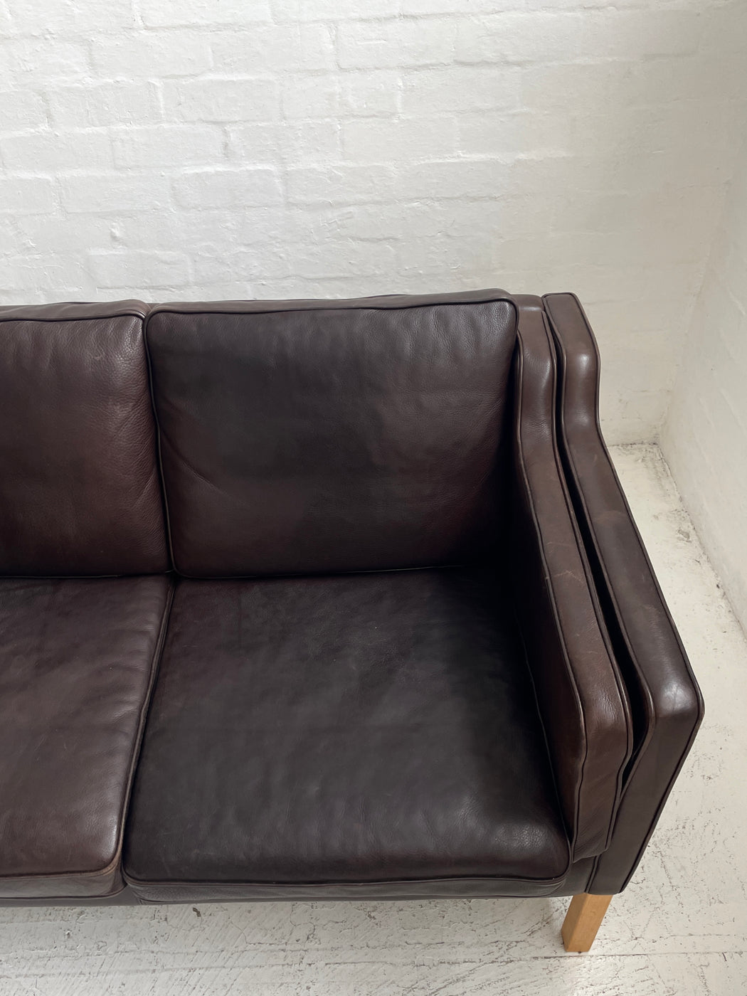 Stouby 'Eva' Leather Sofa