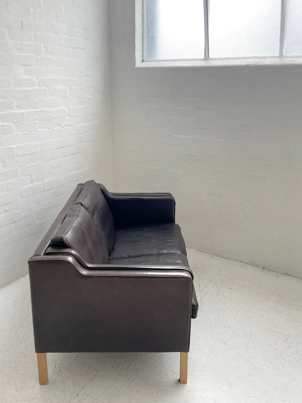 Stouby 'Eva' Leather Sofa