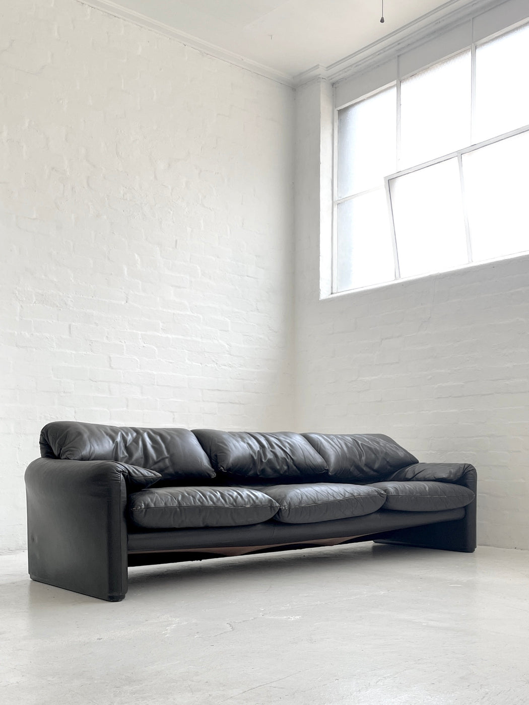 Vico Magistretti 'Maralunga' Sofa