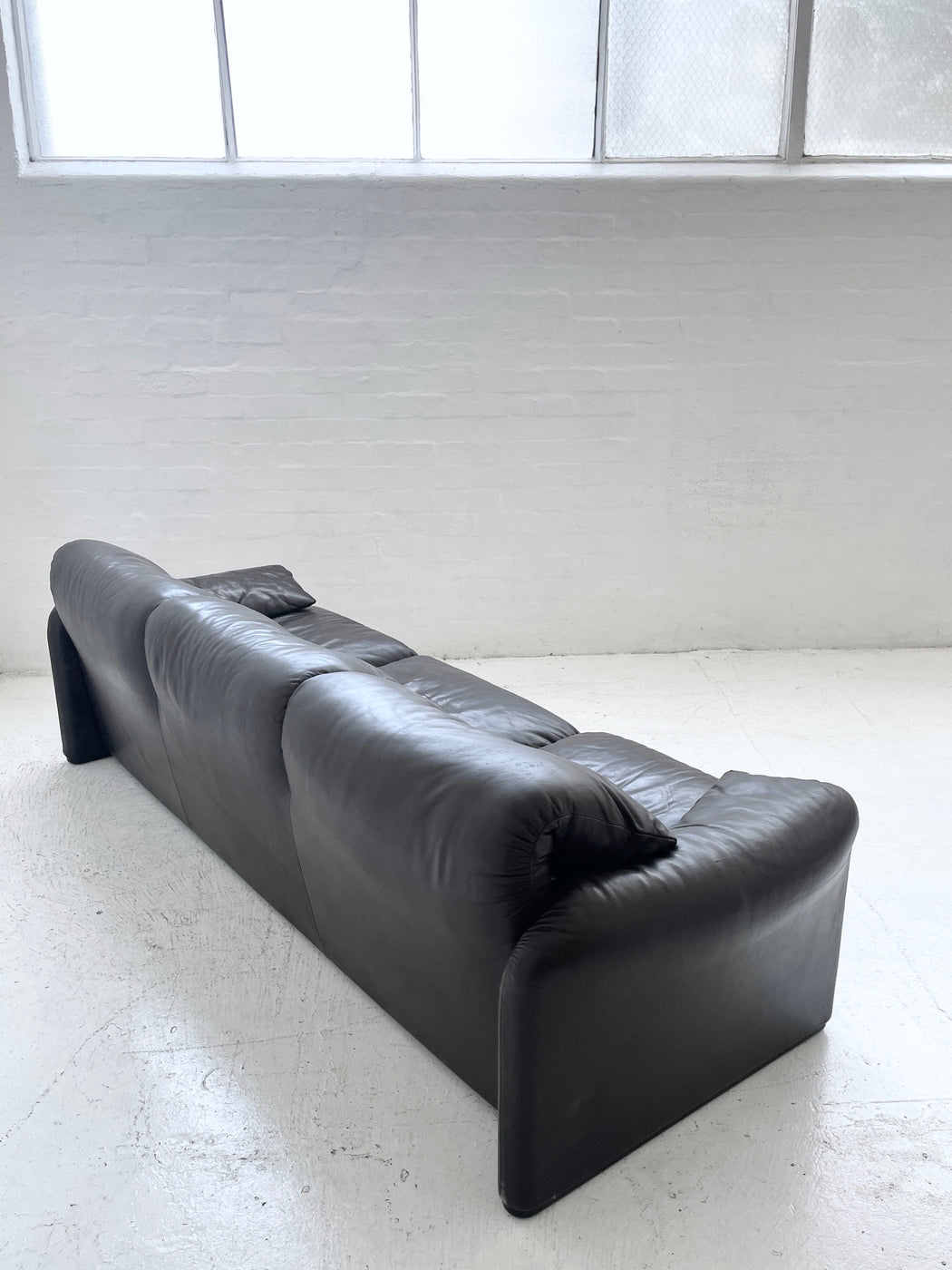 Vico Magistretti 'Maralunga' Sofa
