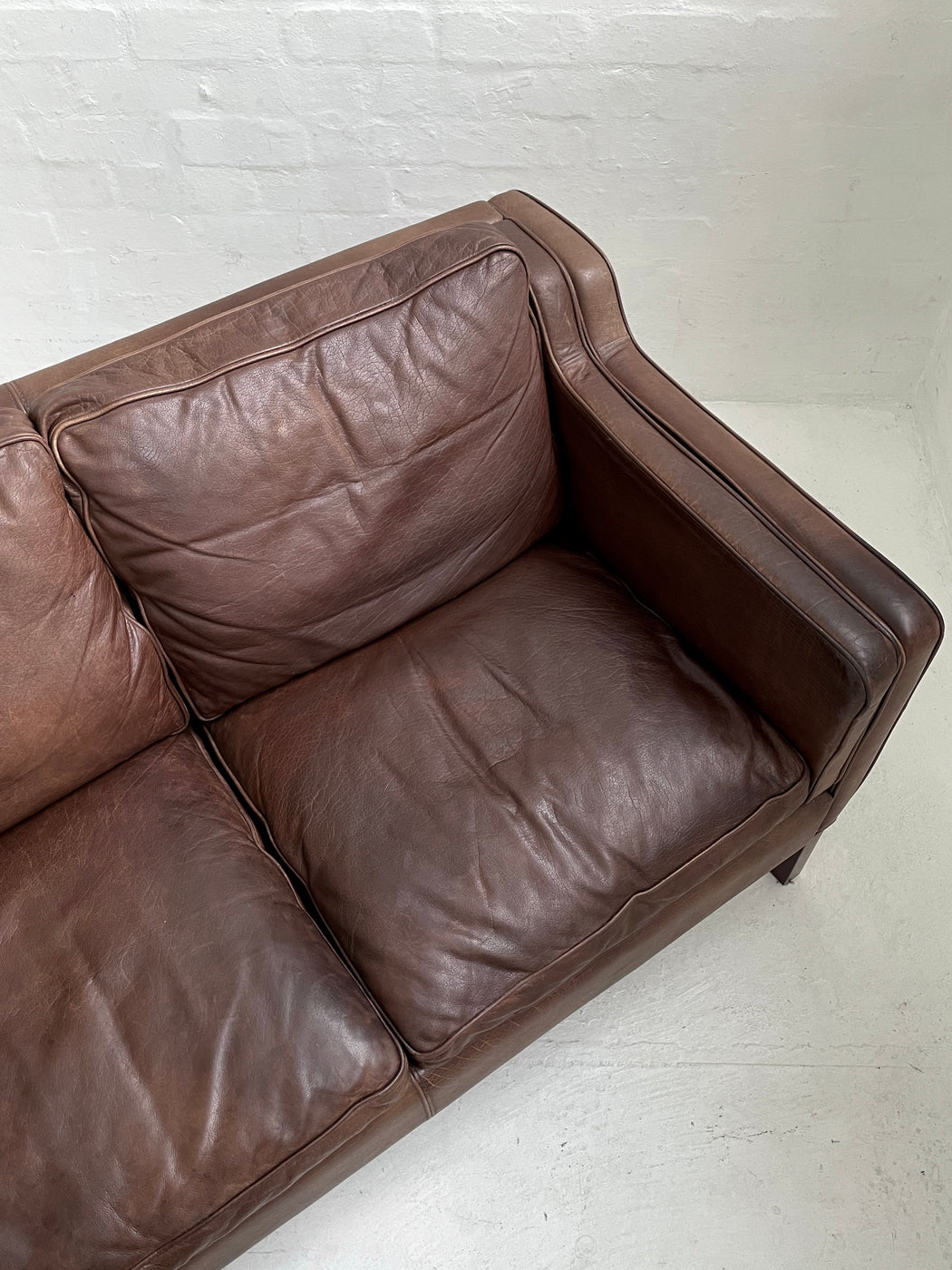 Stouby 'Eva' Leather Sofa