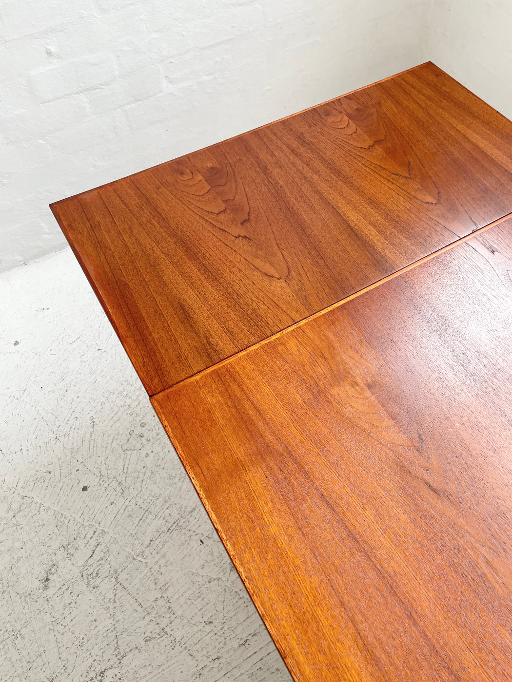Danish Deluxe Extension Dining Table