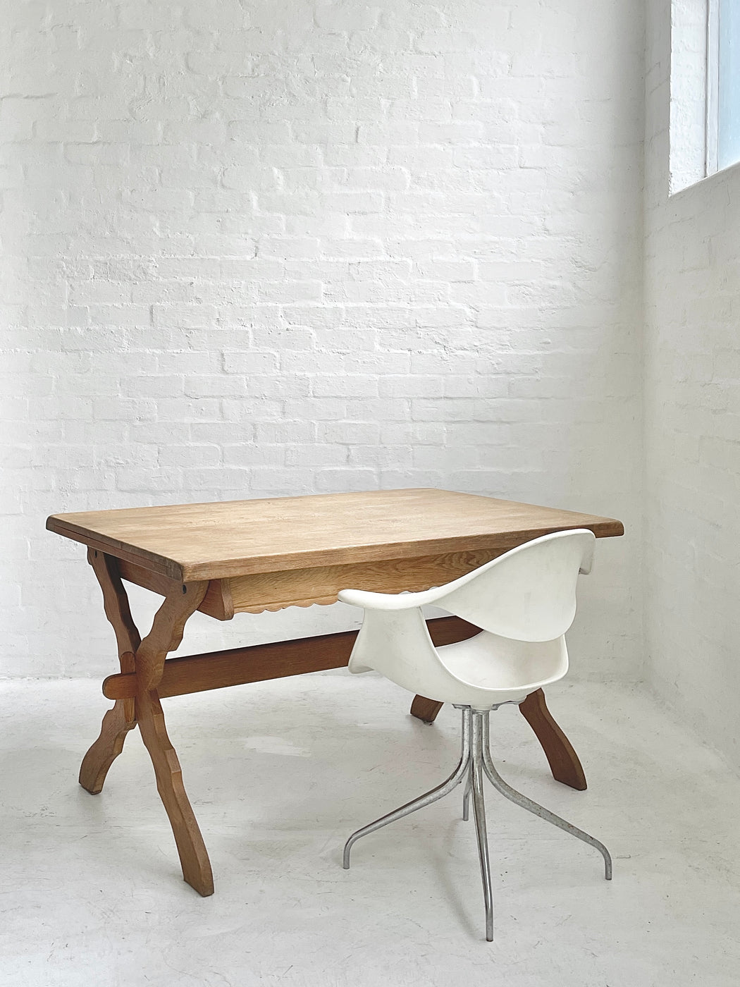 Henning Kjærnulf Oak 'Folk' Table