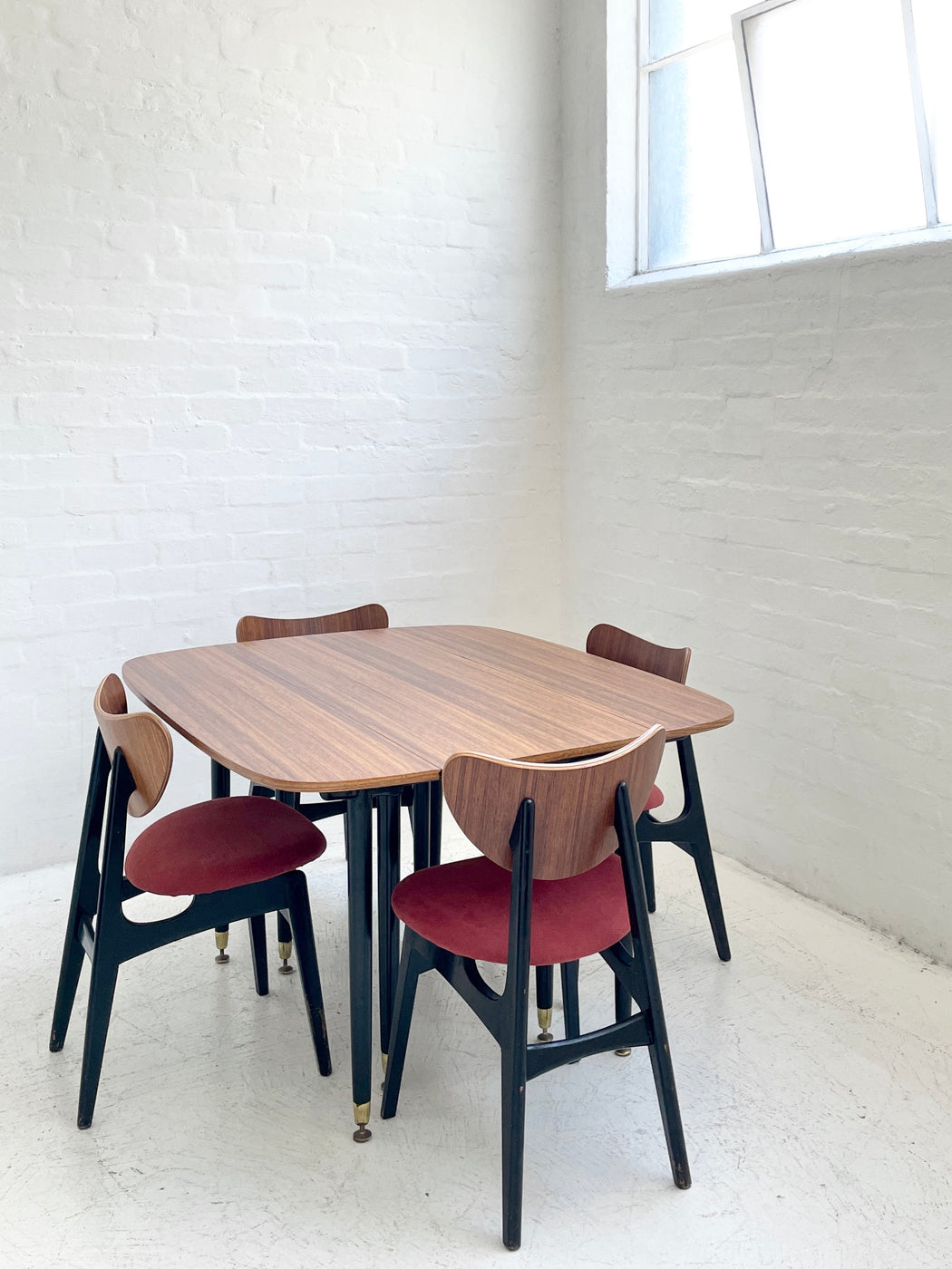 G-Plan 'Librenza' Dining Suite
