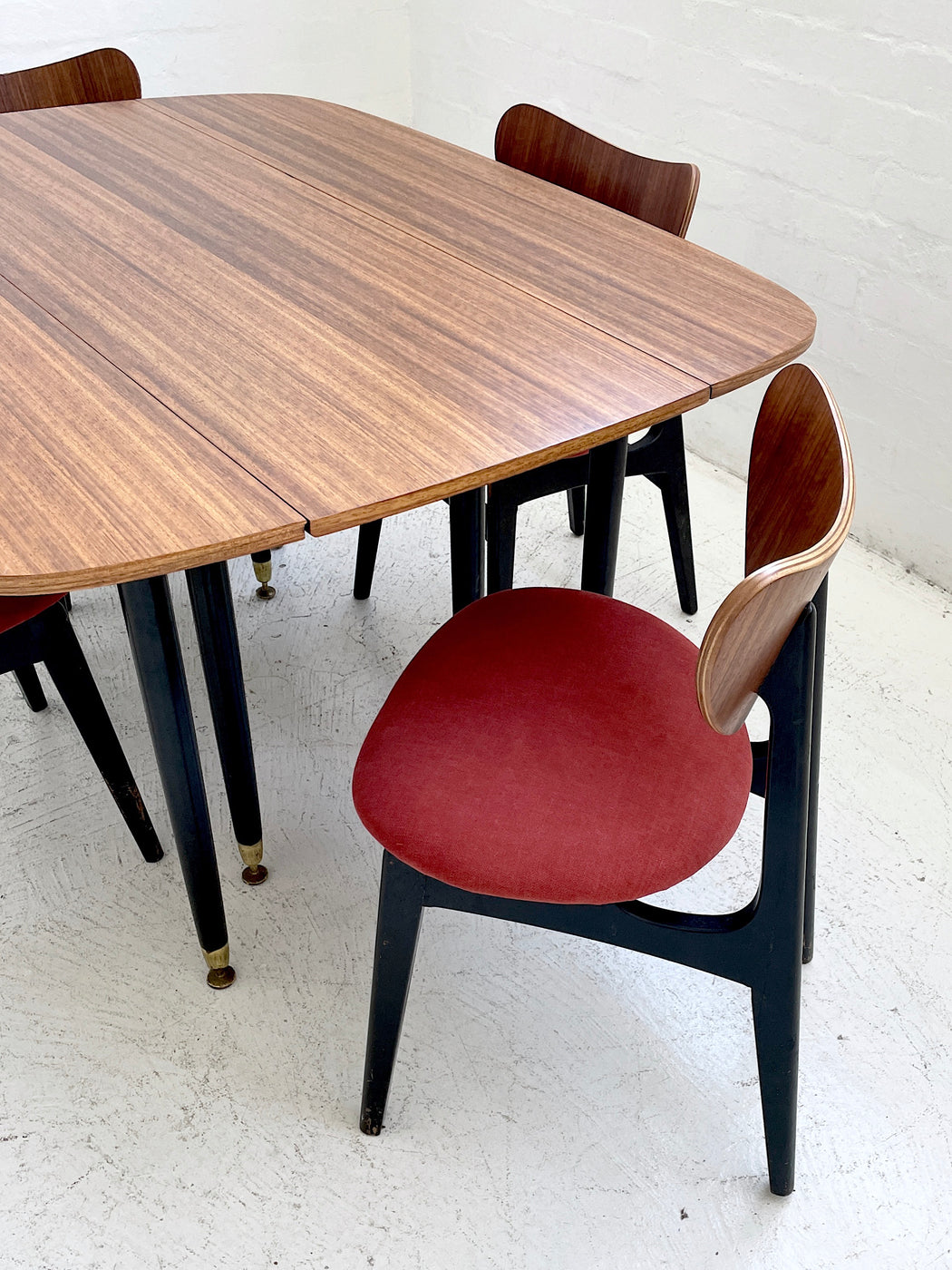 G-Plan 'Librenza' Dining Suite