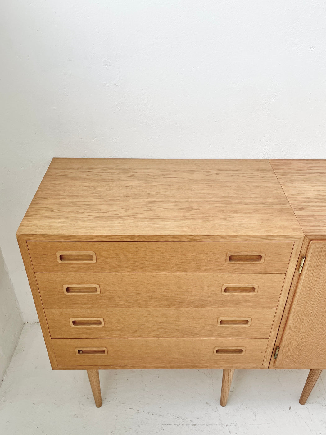 Carlo Jensen Oak Unit