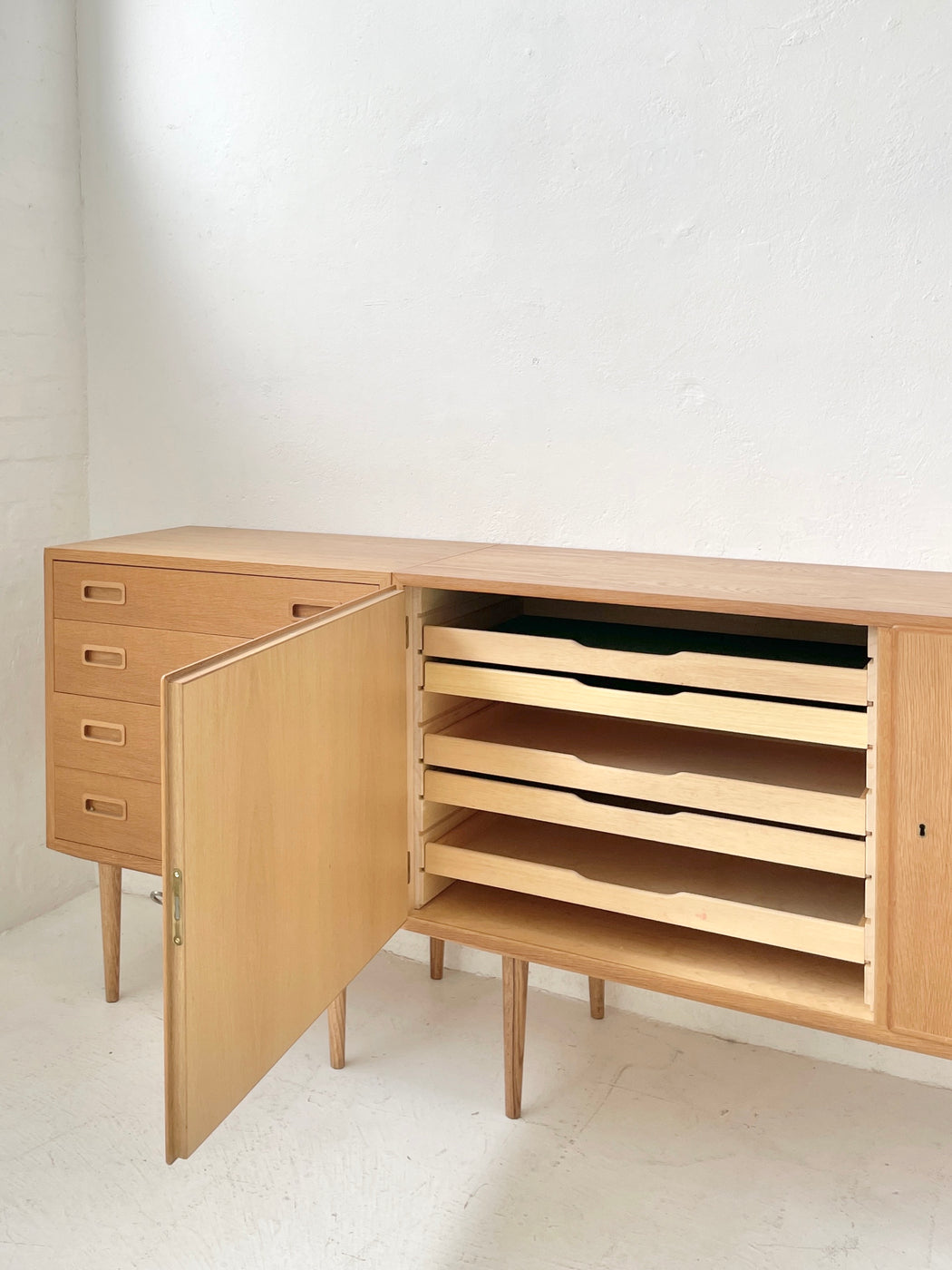 Carlo Jensen Oak Unit