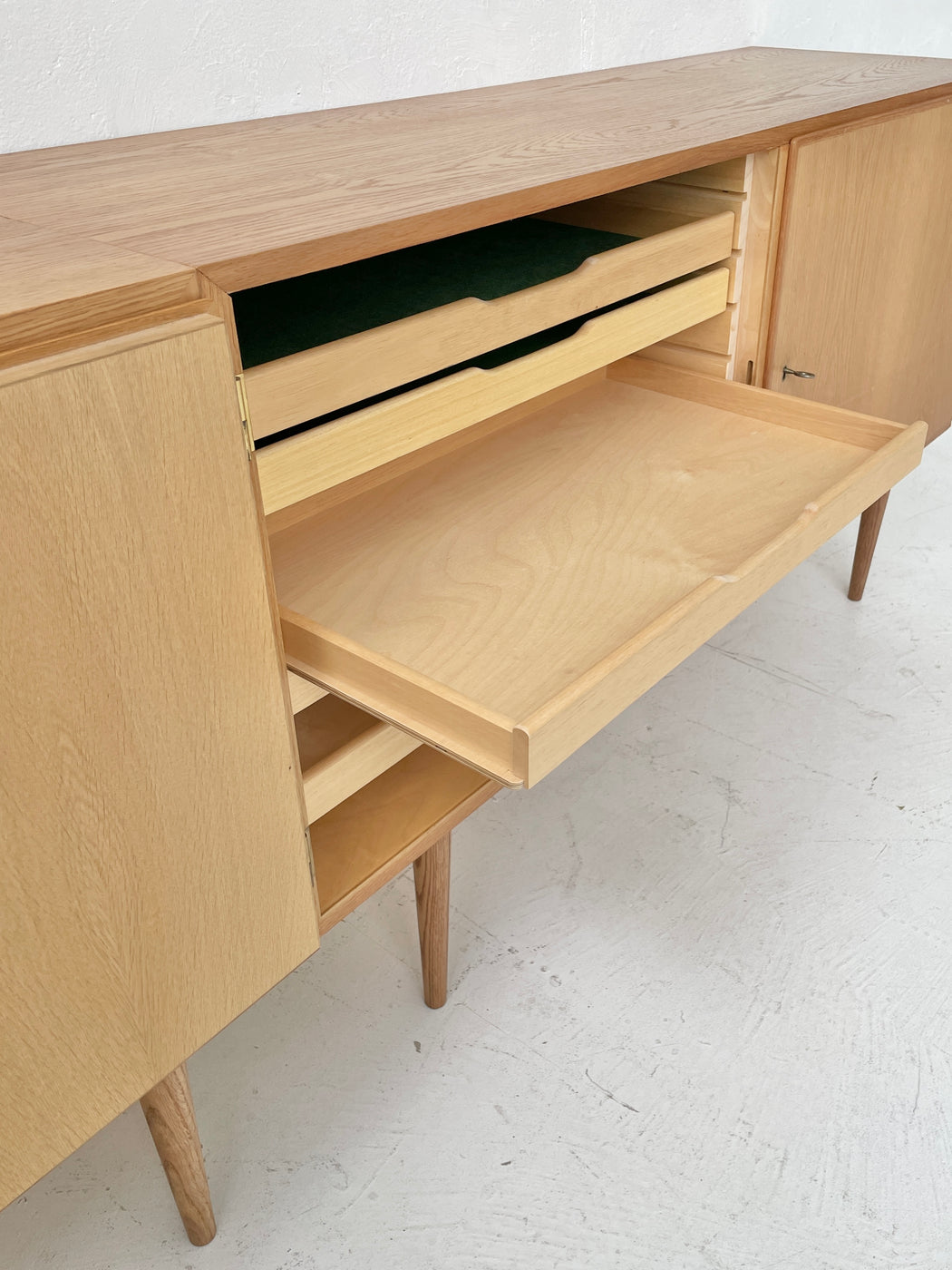Carlo Jensen Oak Unit