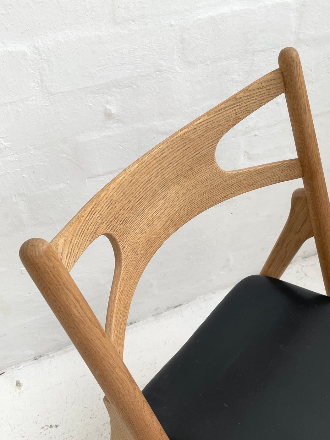 Hans J. Wegner CH29 'Sawbuck' Chair