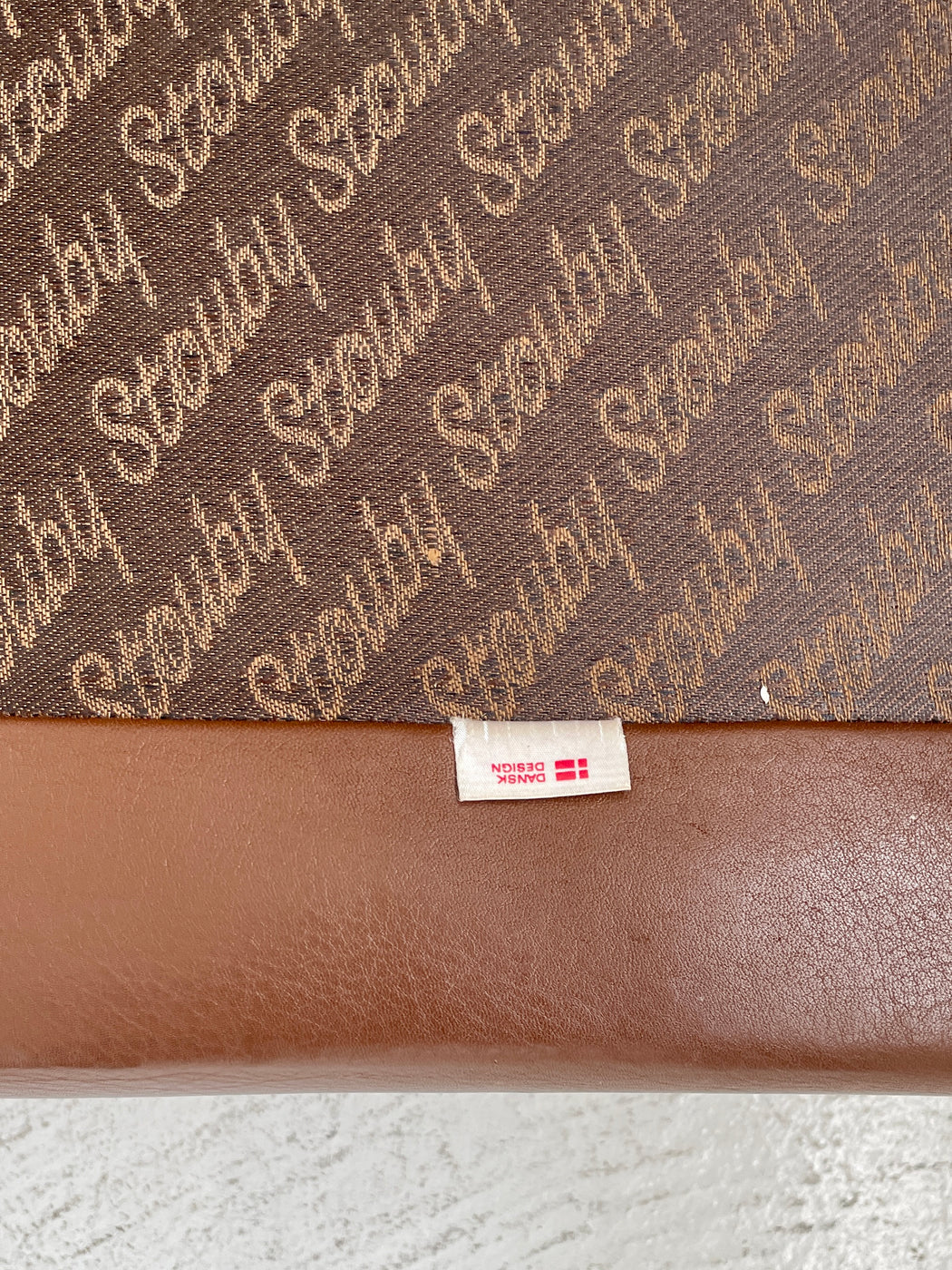 Stouby 'Oslo' Leather Sofa