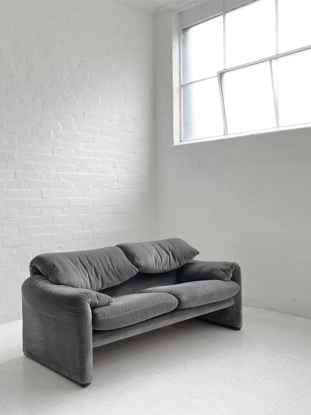 Vico Magistretti 'Maralunga' Sofa