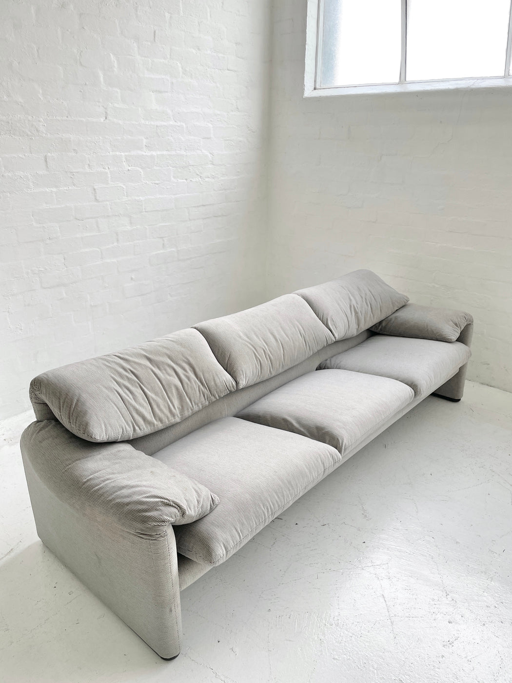 Vico Magistretti 'Maralunga' Sofa