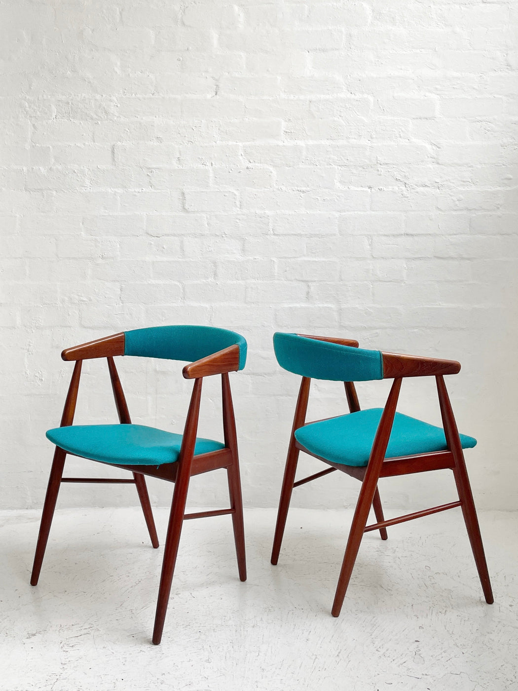 Aksel Bender & Ejnar Larsen 'Compass' Chairs