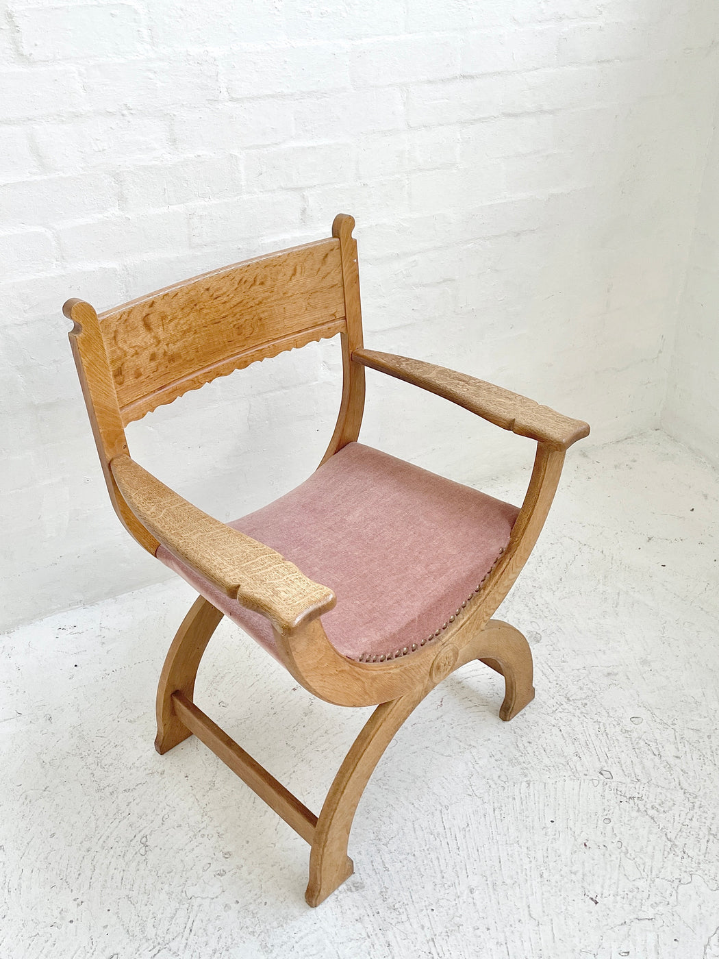 Henning Kjærnulf ‘Curule’ Chair