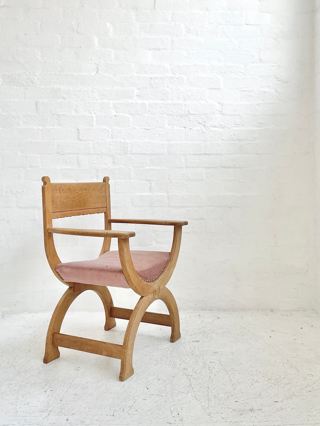 Henning Kjærnulf ‘Curule’ Chair