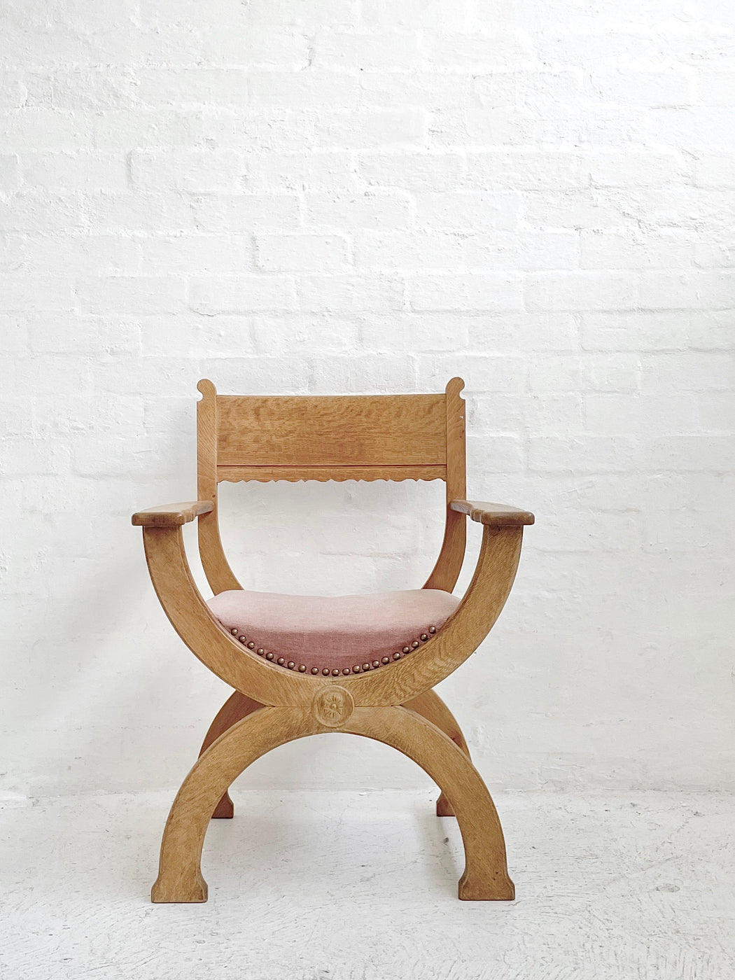 Henning Kjærnulf ‘Curule’ Chair