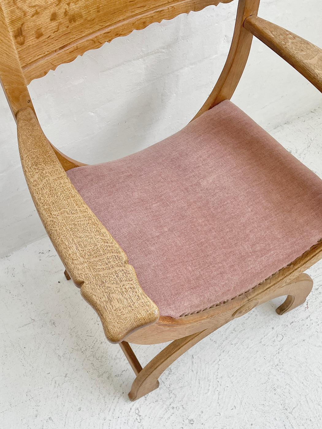 Henning Kjærnulf ‘Curule’ Chair