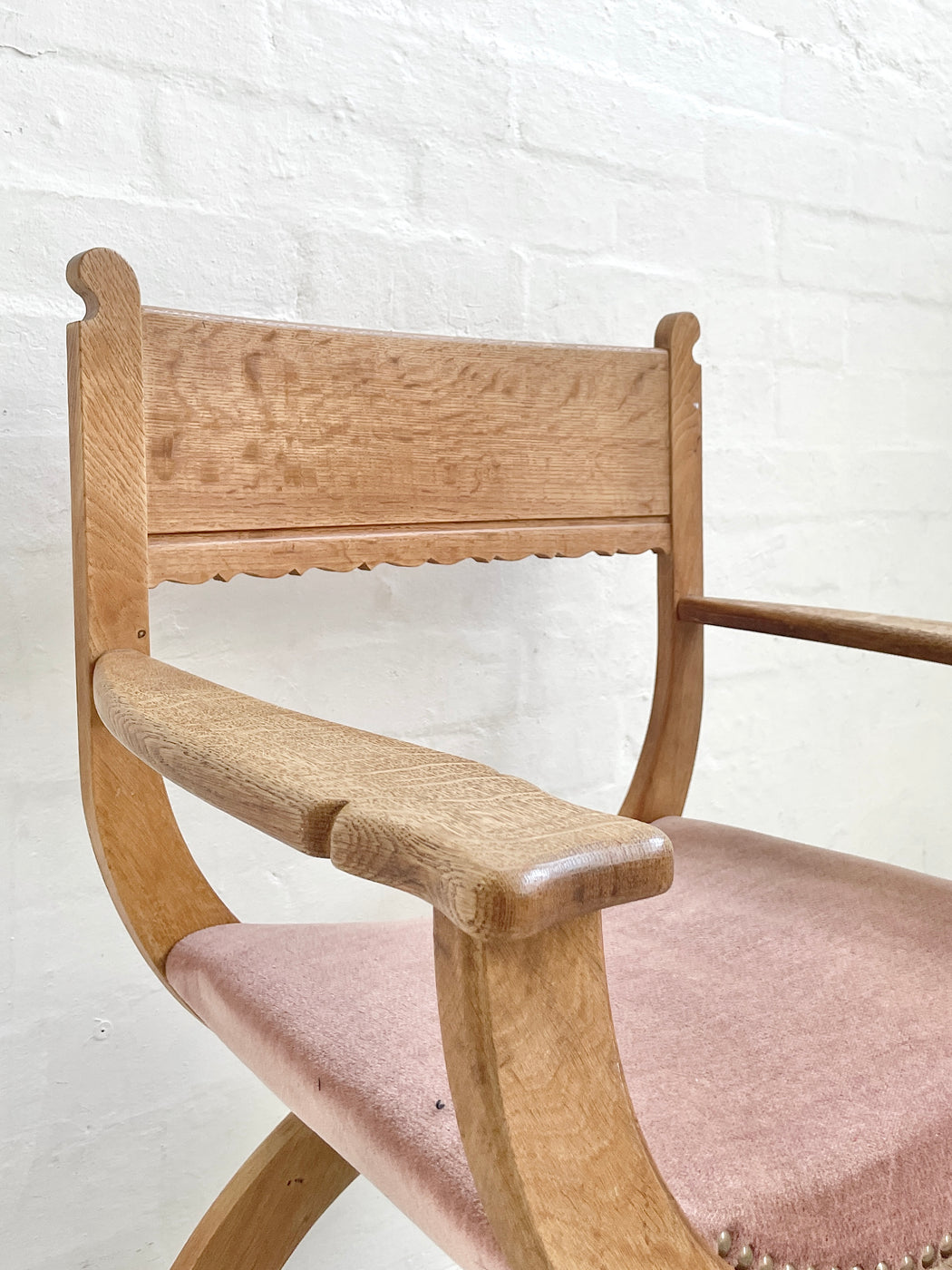 Henning Kjærnulf ‘Curule’ Chair