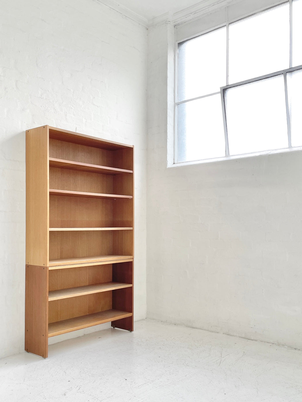 Soborg Mobler Oak Shelves