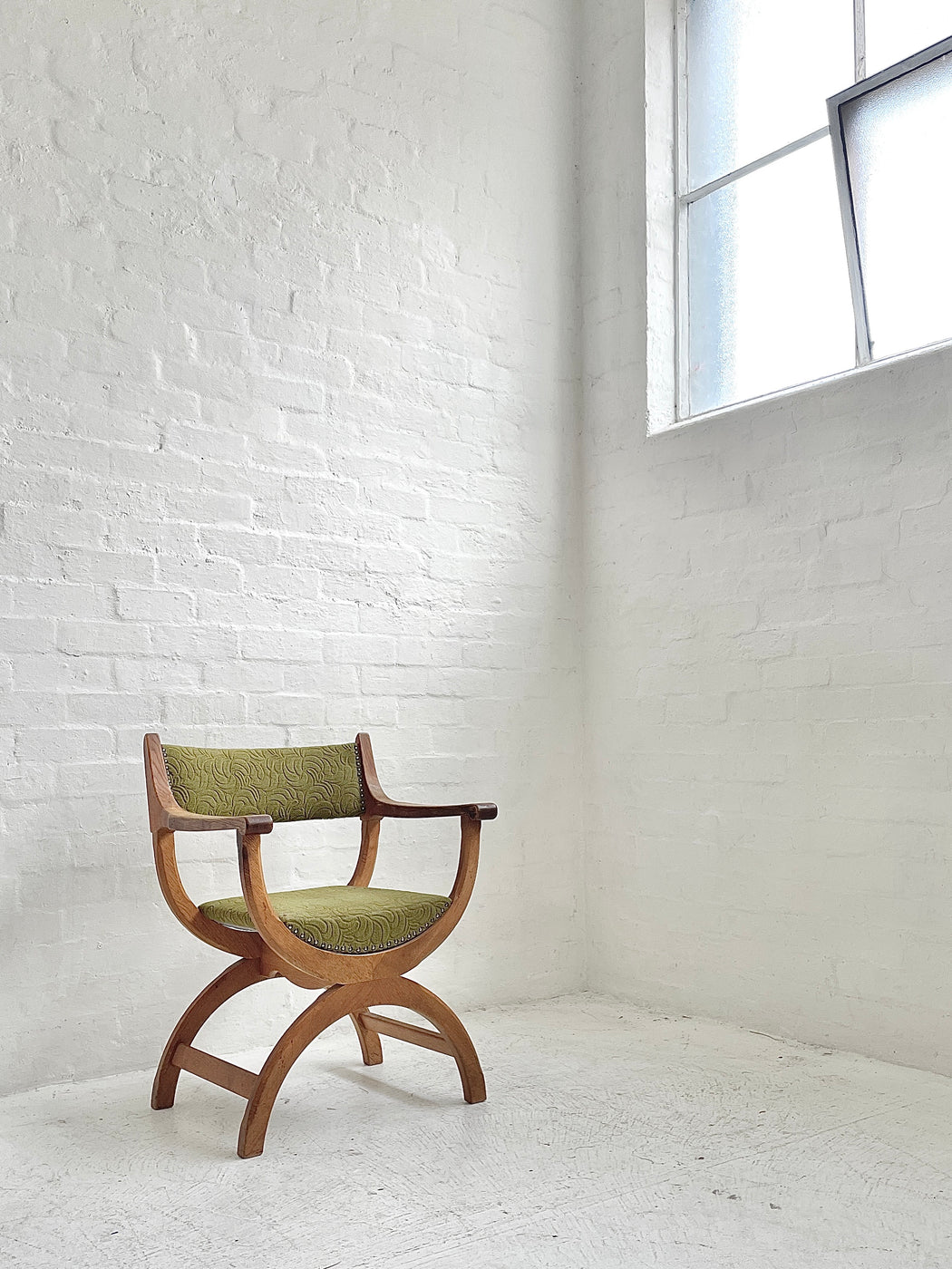 Henning Kjærnulf ‘Curule’ Chair