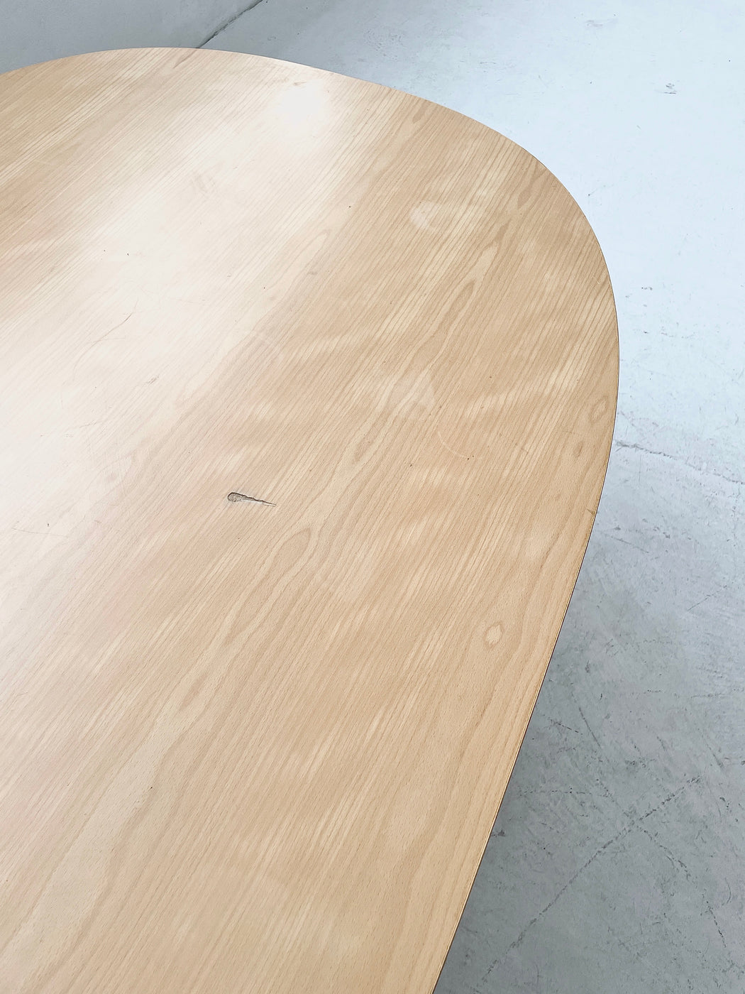 B613 'Superellipse' Dining Table