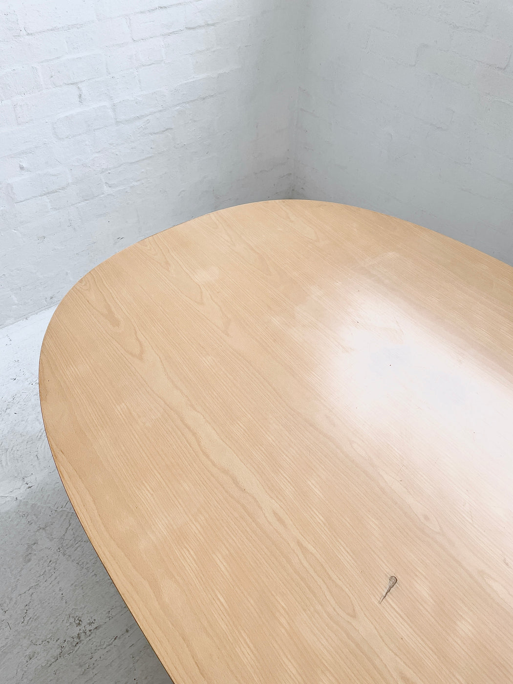 B613 'Superellipse' Dining Table