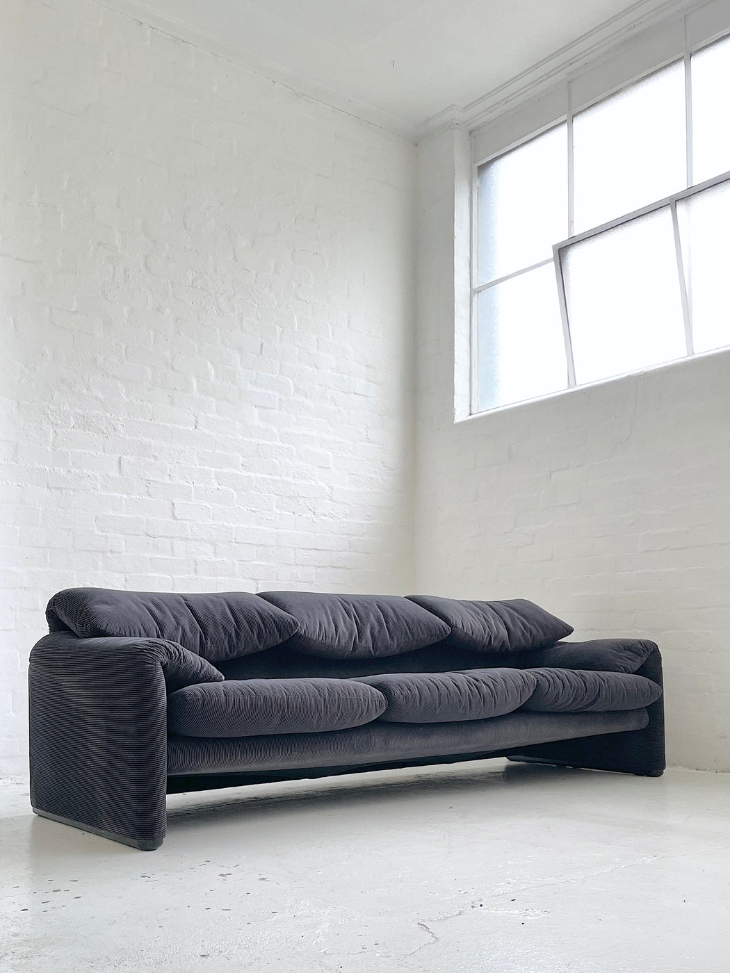 Vico Magistretti 'Maralunga' Sofa