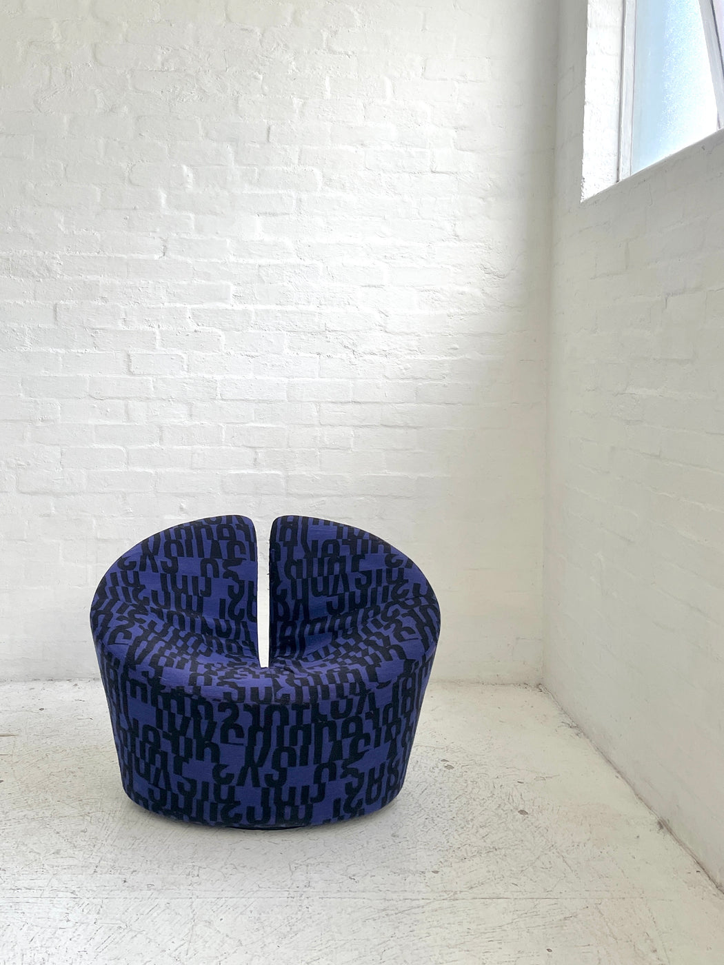 Busk & Hertzog 'True Love' Chair