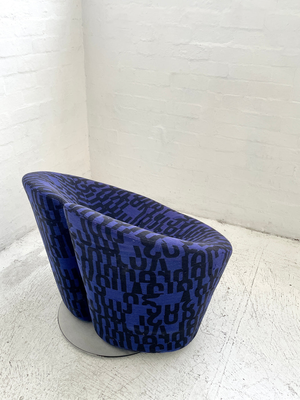 Busk & Hertzog 'True Love' Chair