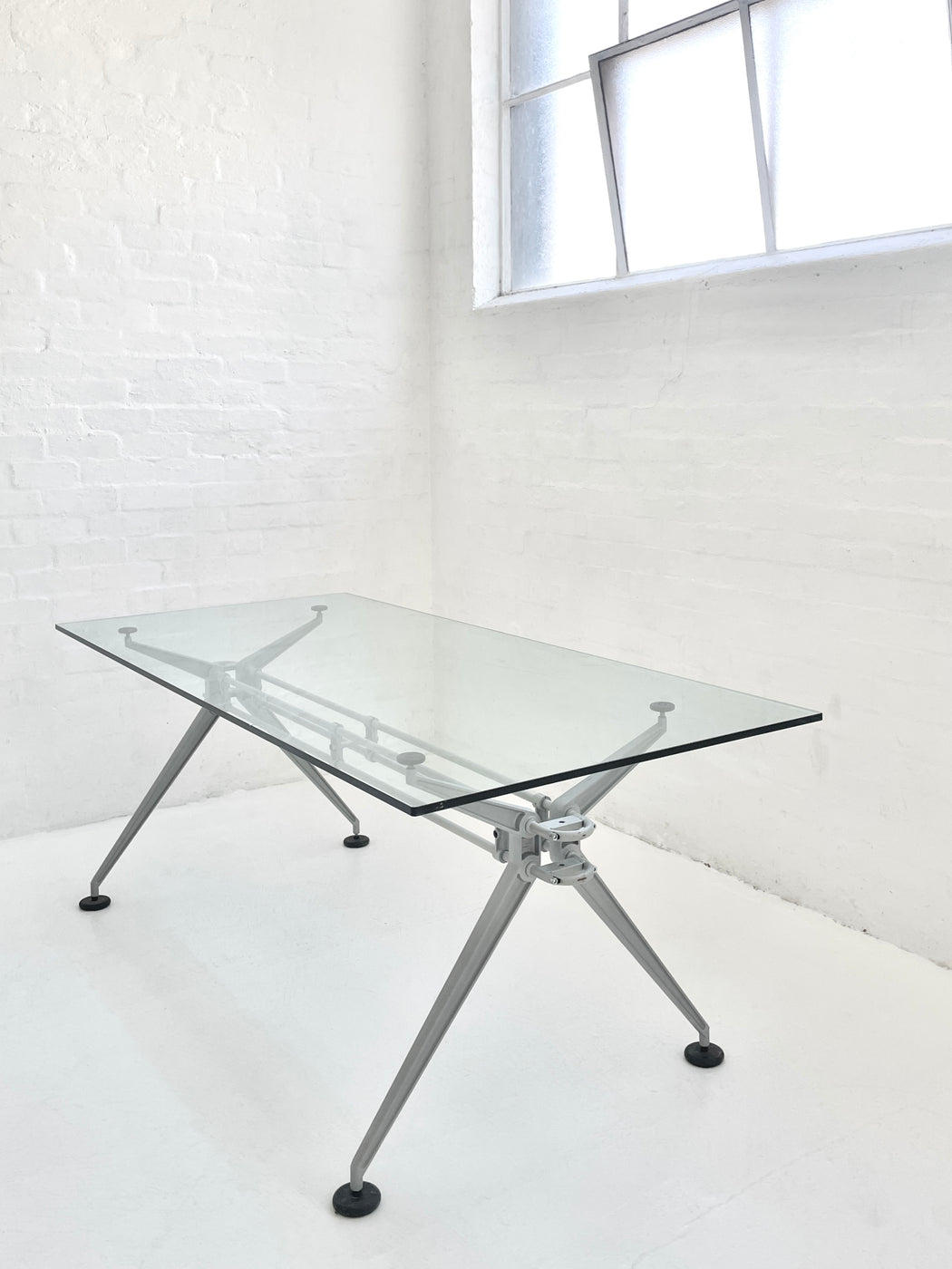 Airon Glass & Aluminium Table