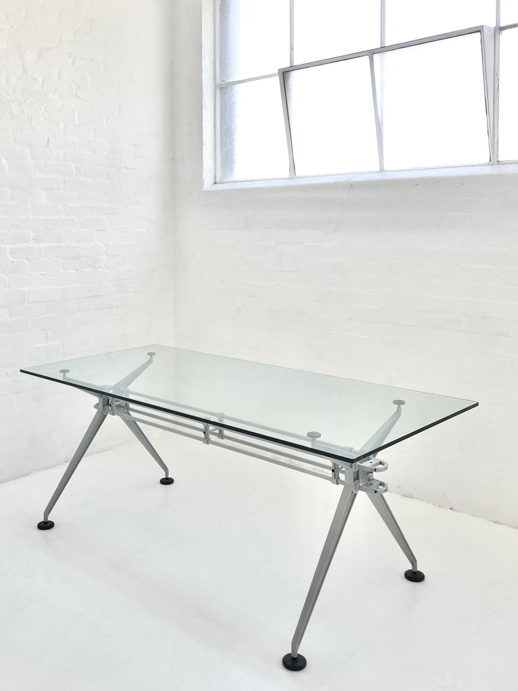 Airon Glass & Aluminium Table