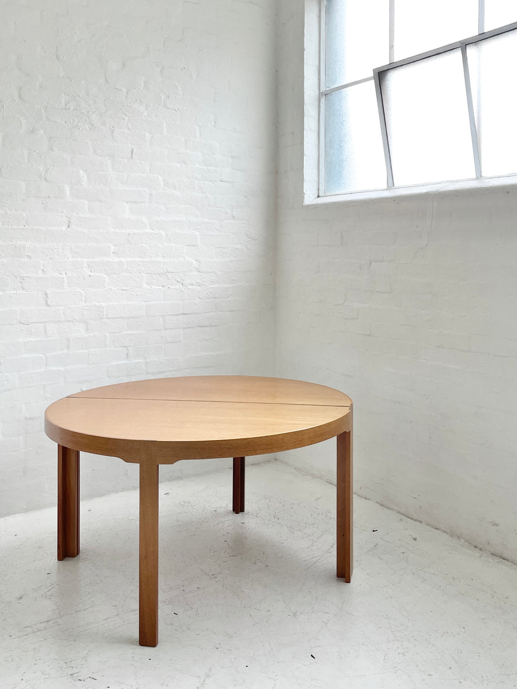 Rud Thygesen & Johnny Sørensen Table