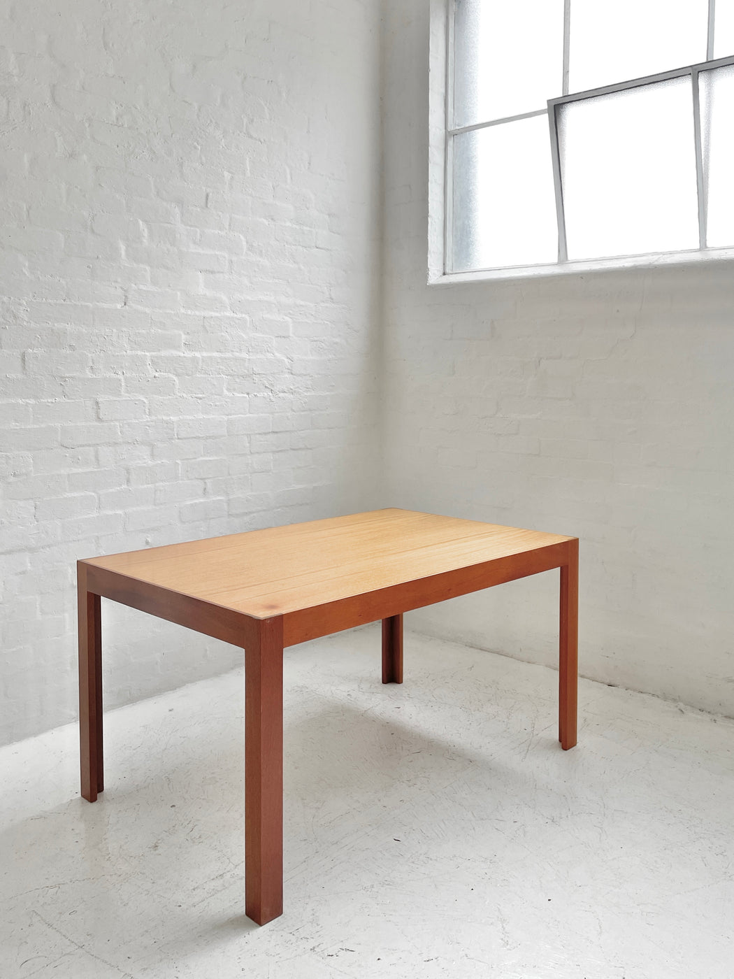 Rud Thygesen & Johnny Sørensen Table
