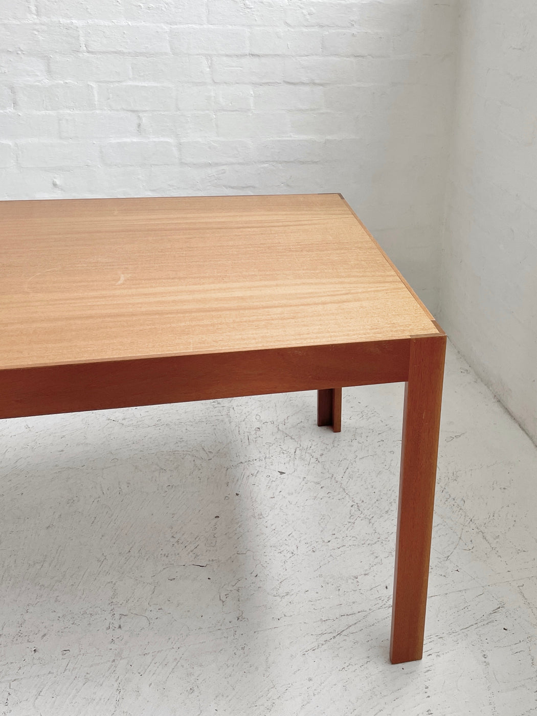 Rud Thygesen & Johnny Sørensen Table