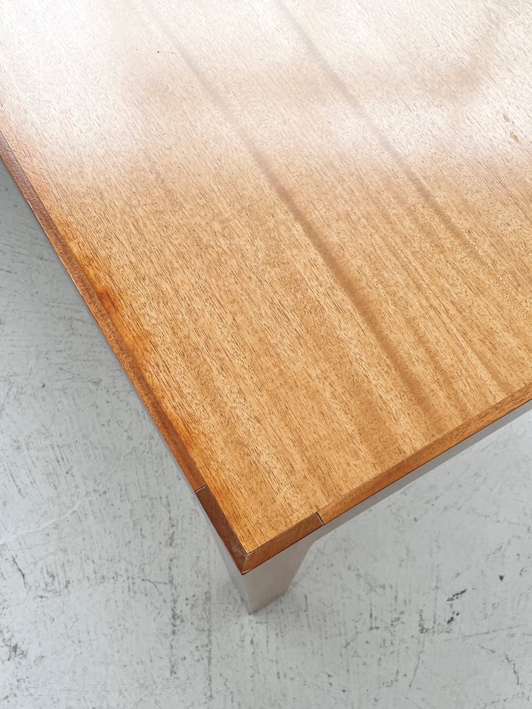 Rud Thygesen & Johnny Sørensen Table