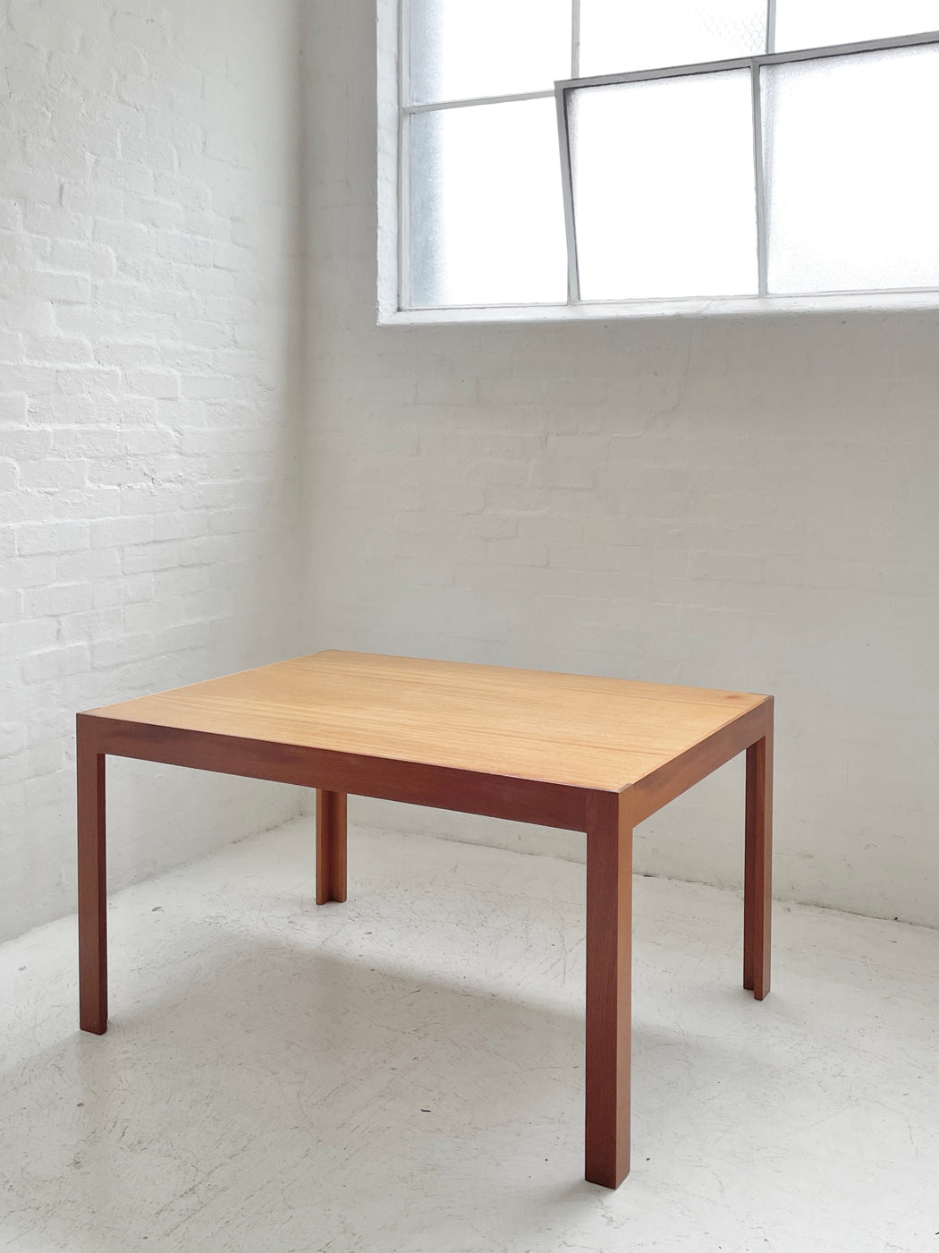 Rud Thygesen & Johnny Sørensen Table