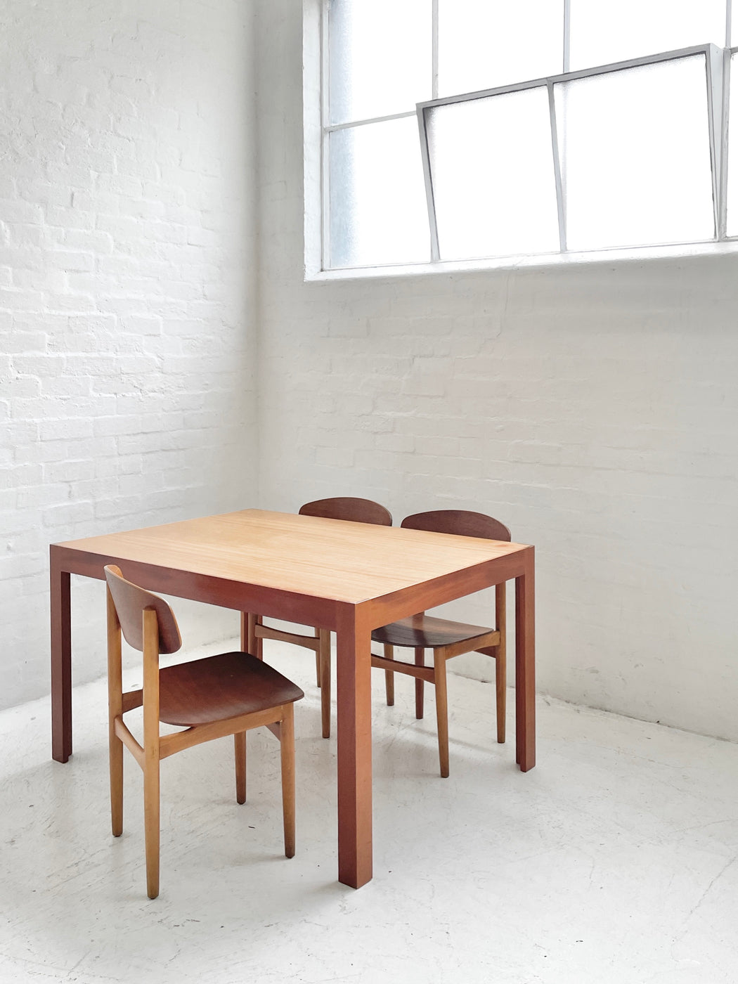 Rud Thygesen & Johnny Sørensen Table