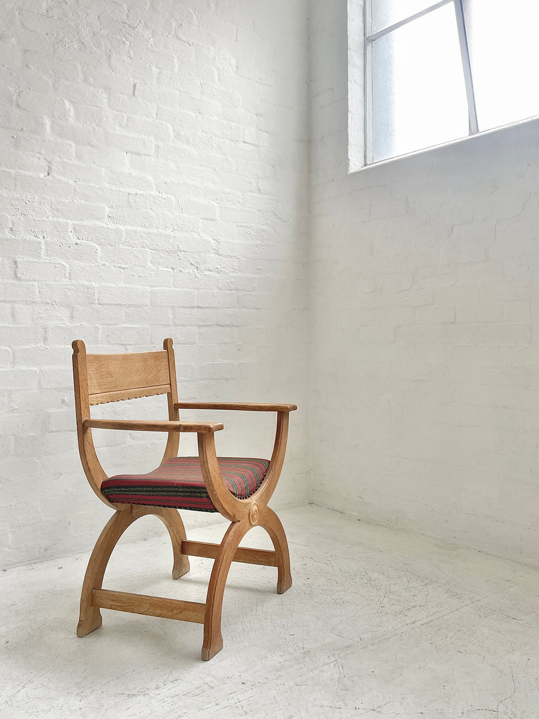 Henning Kjærnulf ‘Curule’ Chair