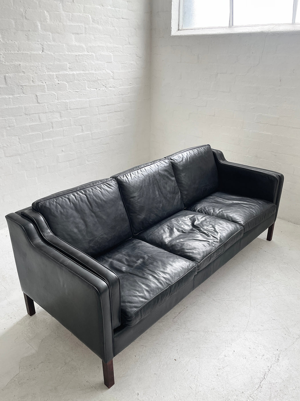 Stouby 'Eva' Leather Sofa