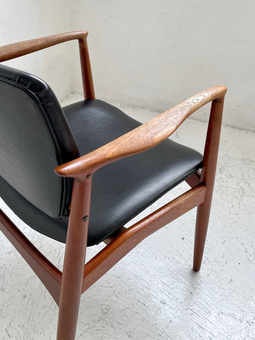 Erik Buck 'Model 67' Armchair